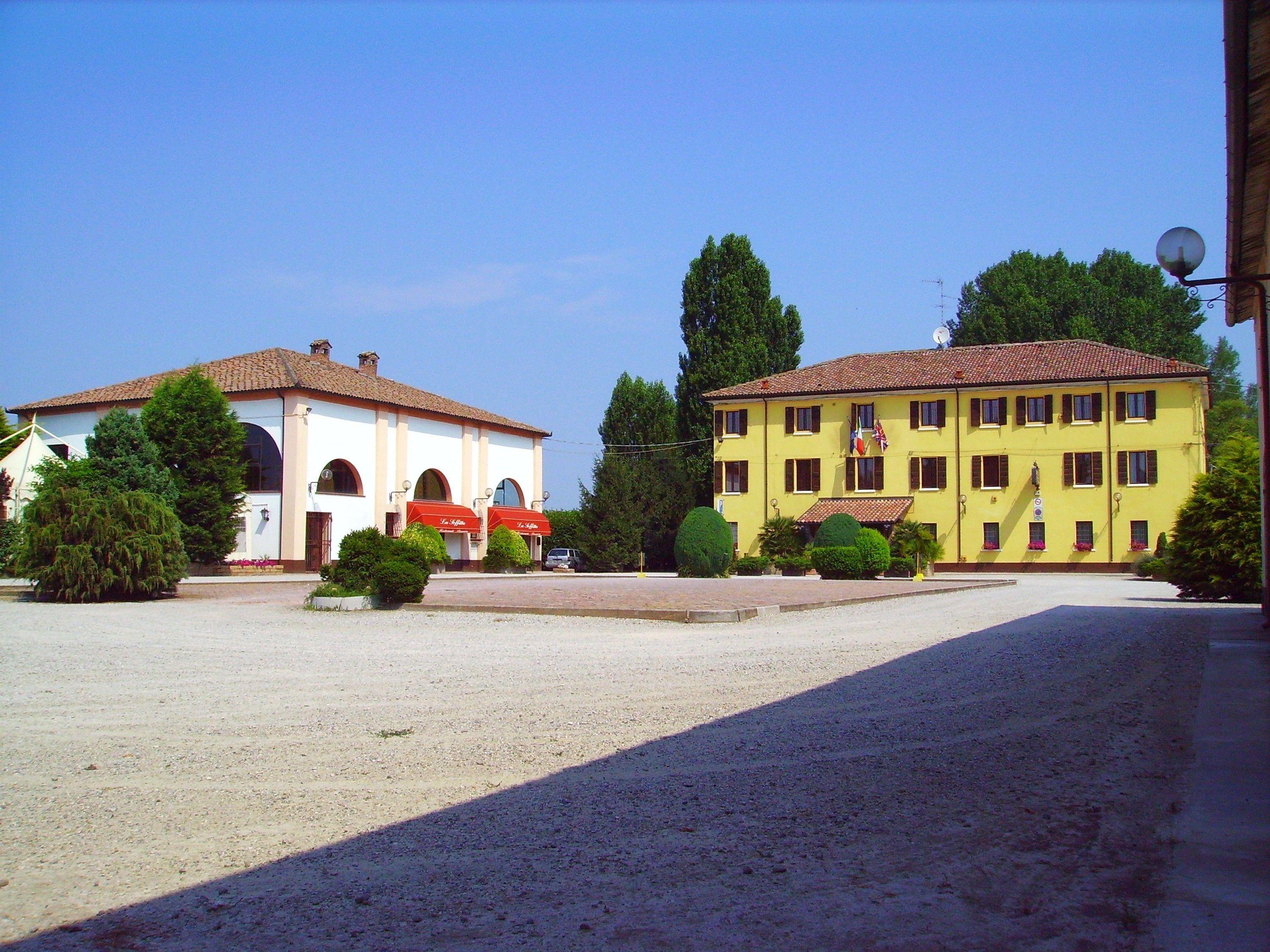 Hotel Antico Casale Vigarano Mainarda Exteriör bild