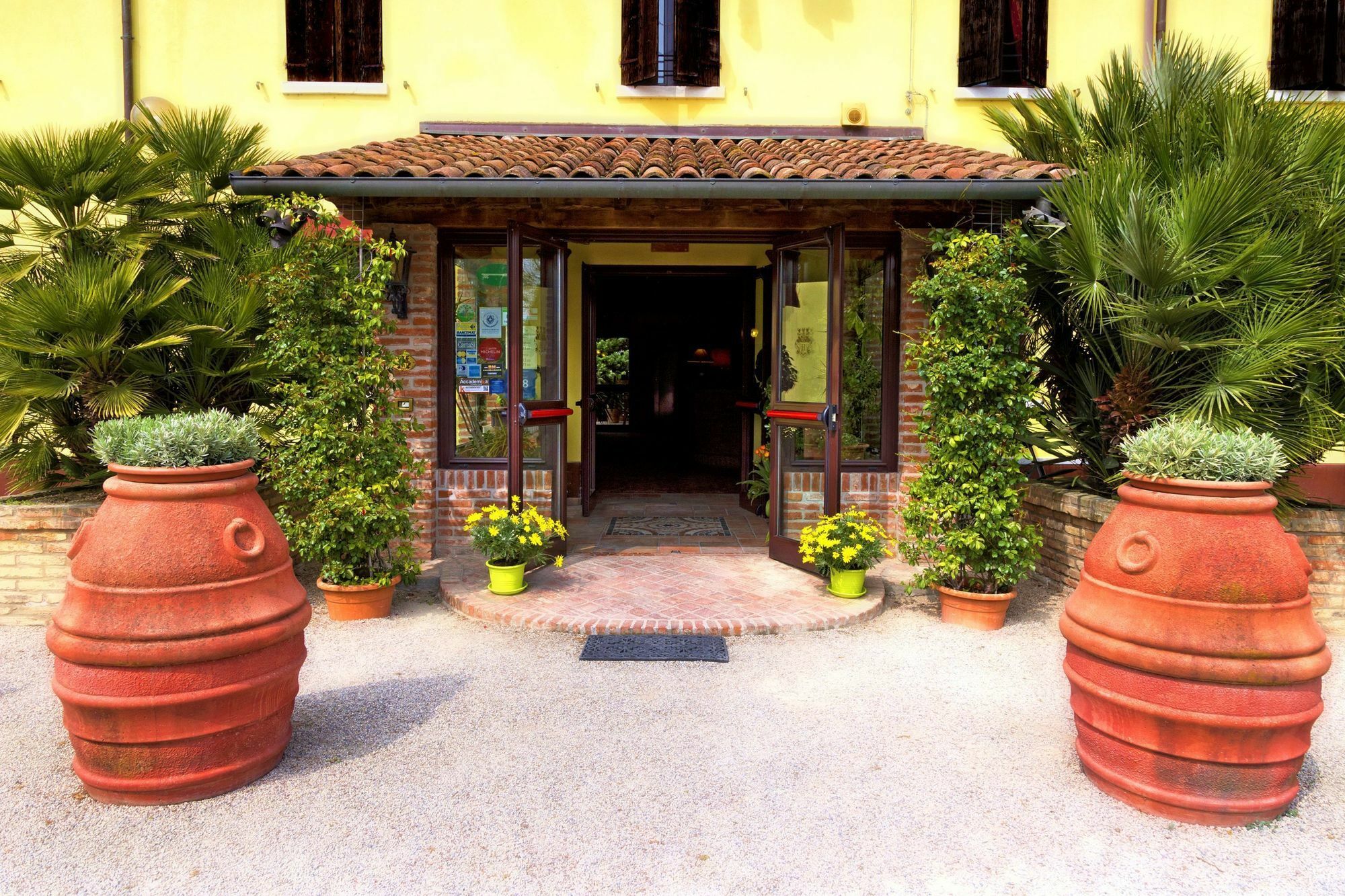 Hotel Antico Casale Vigarano Mainarda Exteriör bild